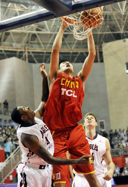 CBA：广东男篮加时险胜北京首钢
