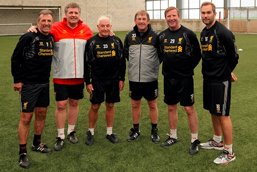 阿森纳签下厄瓜多尔双胞胎球员，未来有望助力球队夺冠，彰显俱乐部长期发展策略。