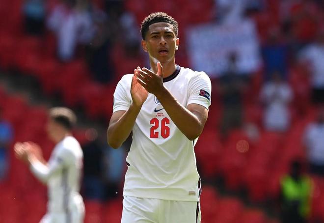 5-0！利雅得胜利开门红，C罗点射创纪录，赛后引领维京战吼