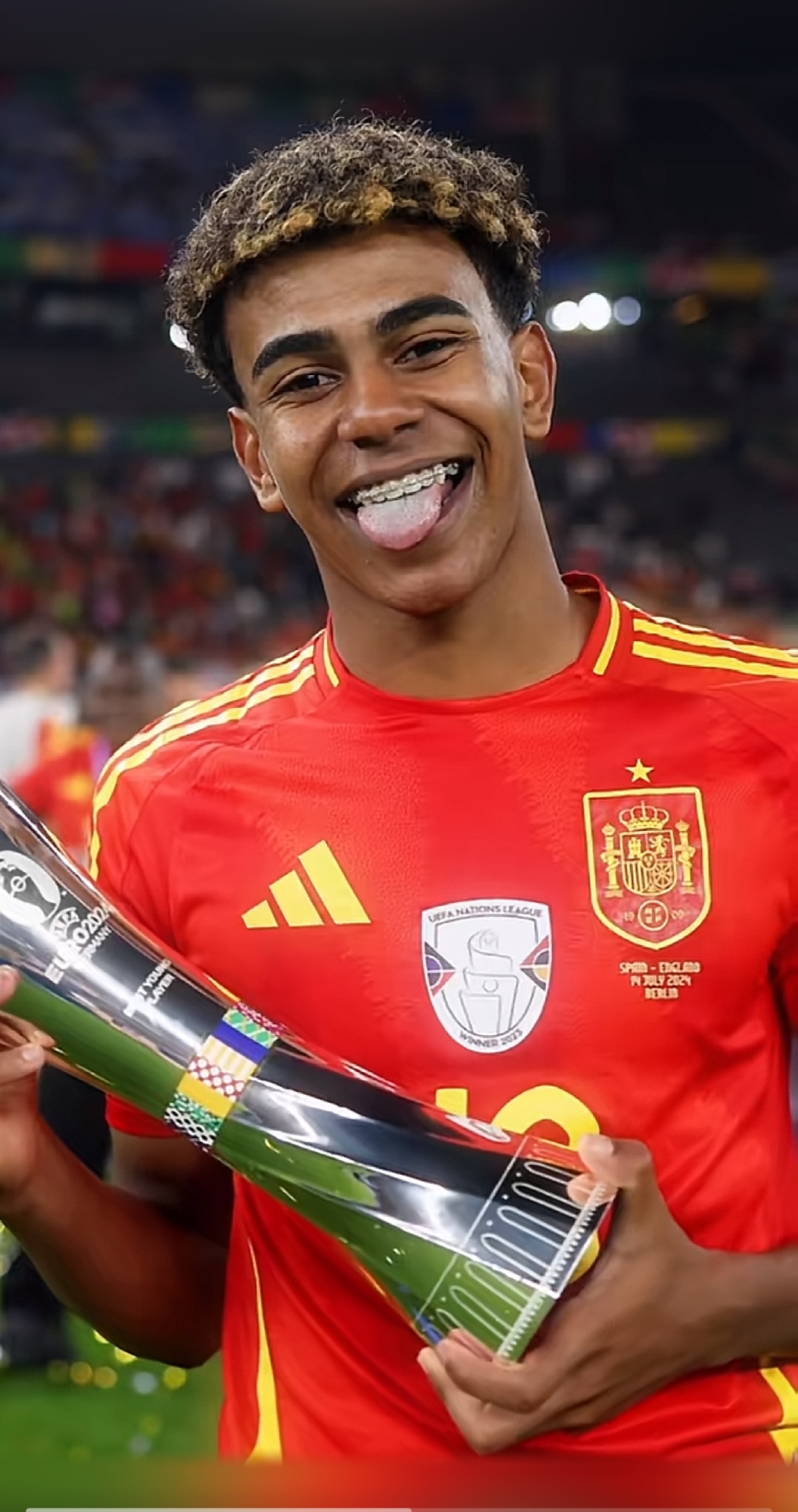 里弗斯称亚历山大若为美国人将成NBA最大牌球星