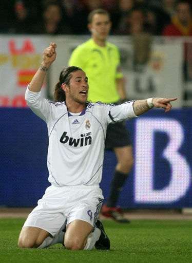 5200万镑+1.2亿空间！利物浦抢卡马文加，皇马卖人悬念炸了？