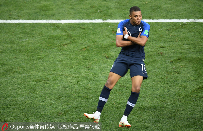 孙悦娇妻陈露现状：打高尔夫穿名牌，在美国很滋润，回应网络相亲