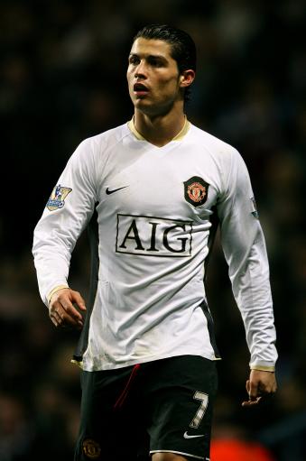 司法部门驳回马拉多纳死亡案撤销申请，确认审判明年三月开始